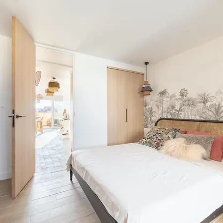 Apartment Beautiful Flat With Terrace - Carre D'or *